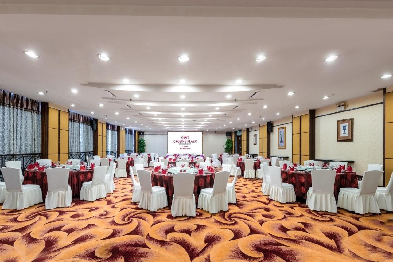 Crowne Plaza Foshan By Ihg - Canton Fair Free Shuttle Bus Exterior foto