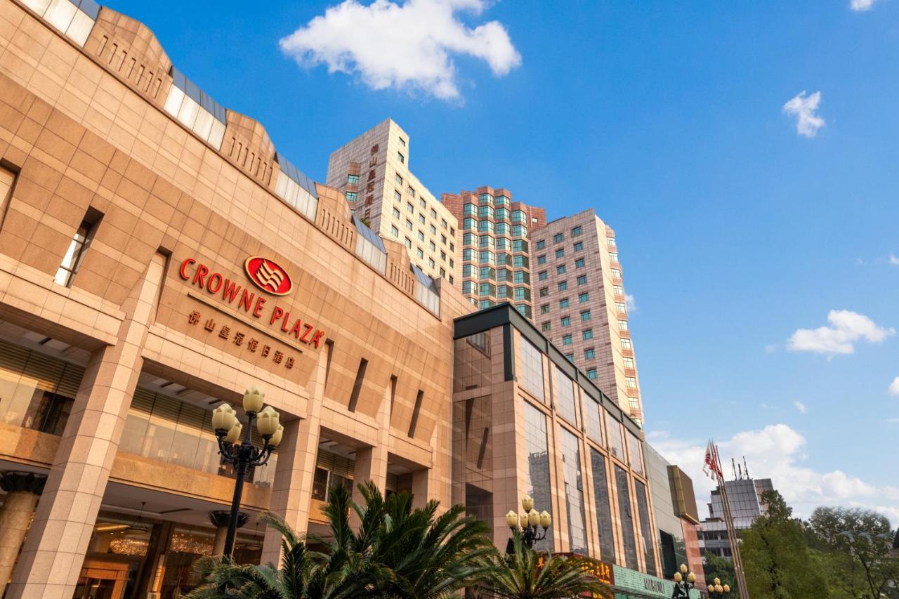Crowne Plaza Foshan By Ihg - Canton Fair Free Shuttle Bus Exterior foto