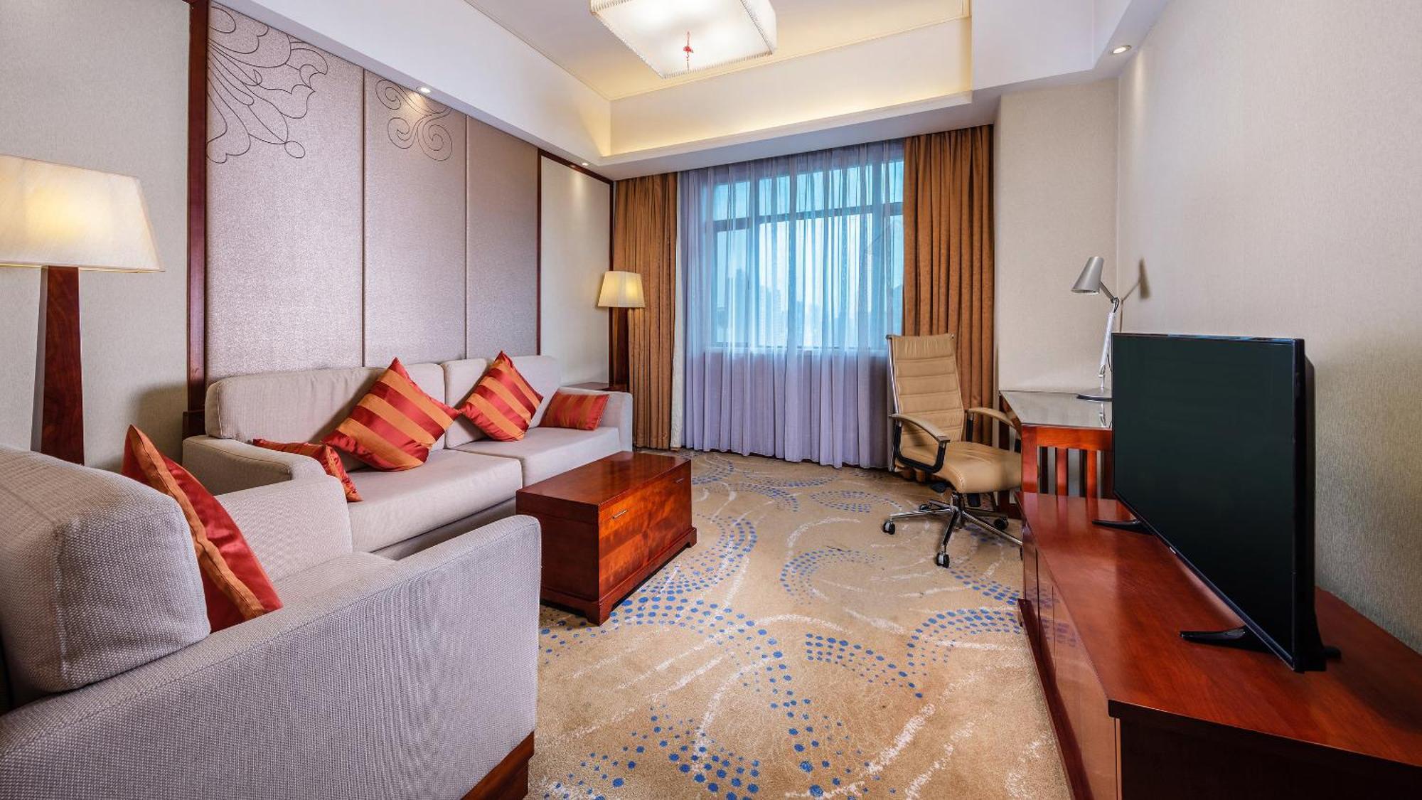 Crowne Plaza Foshan By Ihg - Canton Fair Free Shuttle Bus Exterior foto